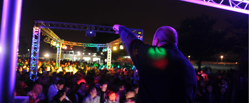 Un DJ pour une manifestation